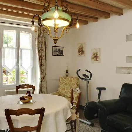 Romilly-sur-seine, 3 Pieces, 5 Personnes - Fr-1-543-184 *