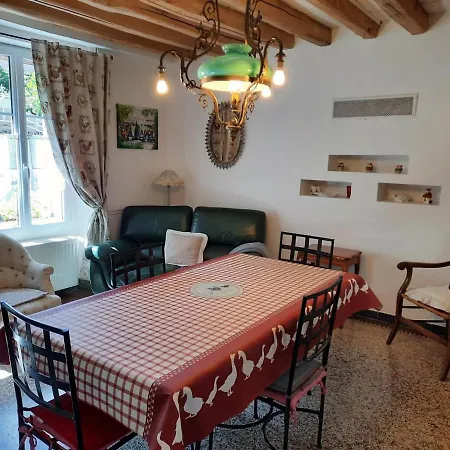 Romilly-sur-seine, 3 Pieces, 5 Personnes - Fr-1-543-184 Σπίτι διακοπών